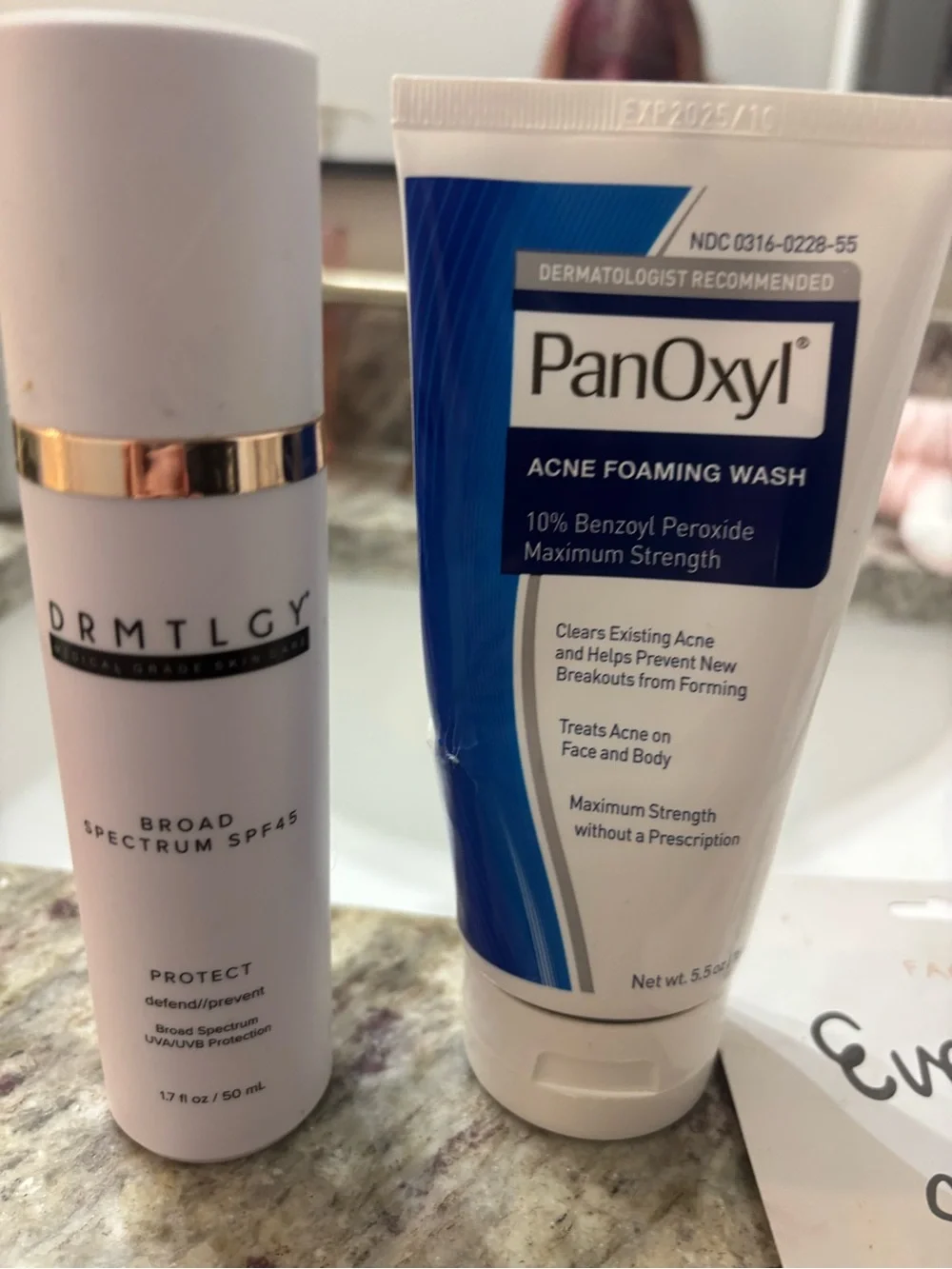 Everyday Charcoal + Gold Eye Patches Skincare Bundle